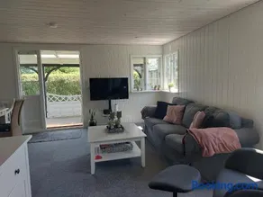 Lovely Vacation Home Near The Beach - Image 4