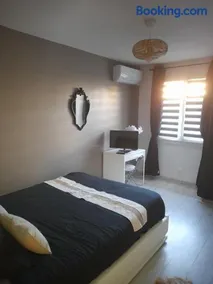 chambre climatisée à louer chez l'habitant - Image 1