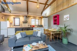 Parlour Barn - Image 2