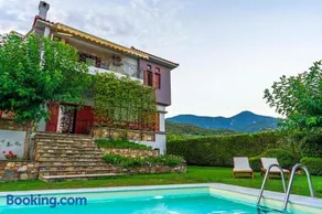 Chariklia's House with private pool - Image 5