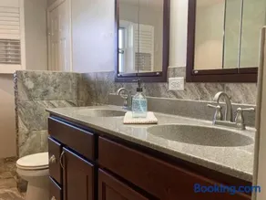 County Peace with Luxurious Amenities - Image 4