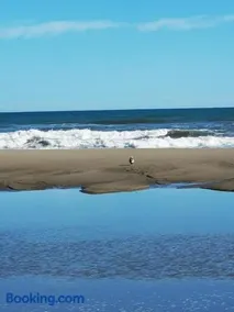 Les Corsaires direct plage près du port - Image 3