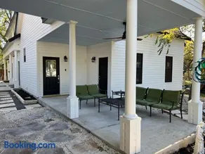 Georgetown - Tree house - Image 2