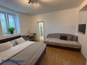 Grand House - Image 2