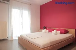 5 min from Papageorgiou Free Indoor Parking - Image 2