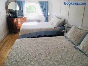 Le Petit Château Montebello B&B - Image 3
