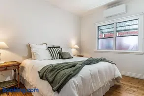 Selah - 36 Woodburn Street - Image 2