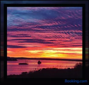 THE BOATHOUSE. The gateway to the Jurassic Coast - Image 1