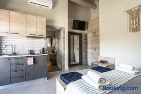 Emily Apartments - Image 3
