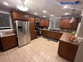 Executive Home - Image 2