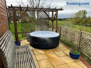 Hedgehog Glamping Pod - Image 1