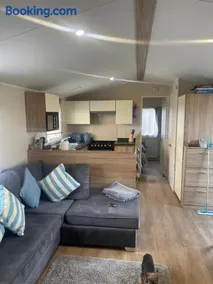 The Hideaway Cabin - Image 1