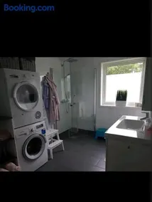 Hus ved sjøen - Image 2