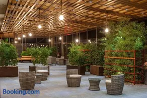 Corten Hotel - Image 2