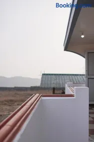 NoProperty - Image 1