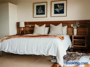 Hearns Beachside Villa 8 - Image 4