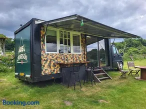 Courtlands farm camping and glamping - Image 2