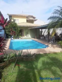 Casa em Buraquinho - Image 1