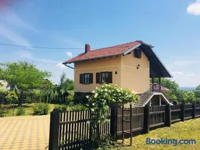 Kuća za odmor Mirna - Image 1