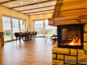 Ferienhaus MILA - Pool, Sauna, Whirlwanne, 5000qm Privatgelände mit Bolzplatz - Image 2