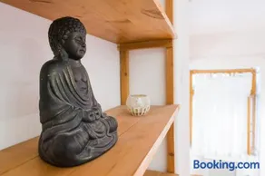 Pine Tree Studio in Historical City Centre - Image 3