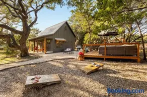 Feed Deer and Chickens Cozy Cottage 8 min to Boerne - Image 2