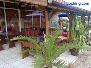 Sveti Georgi Family Hotel - Image 5