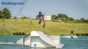 Indy Grab Lodge - Image 4