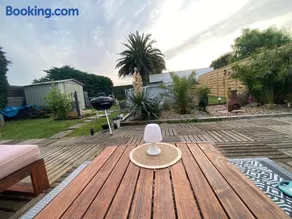 Roxy House - Image 2