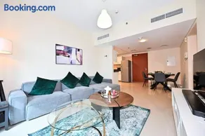 BLVD - Spacious 1BR Apartment in DIFC in Iconic Tower - Image 2