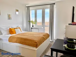 Big City Life Apartment - Image 2