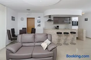 Apartments Intiv - Image 2