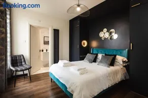 Black Pearl Stays - Saltburn Apartments - Image 2