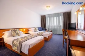 Hotel Novi Zagreb - Image 3