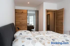 Ferienwohnung Bergsonne mit Sonnenbalkon und Tiefgaragen Parkplatz - Image 1