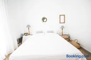 Coral Apartment - Image 3