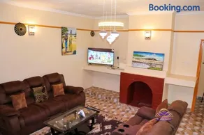 Essy 4 bedroom Villa Gacii - Image 3
