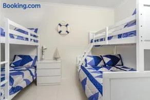 Isla Bonita - Pet Friendly - Not Fully Fenced - No Linen Included - Image 2