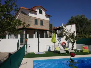 Casa do Chão do Ribeiro - Image 1