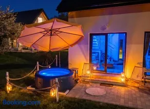 Nuka House - Teatr Natury z Jacuzzi - Image 2