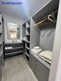 Casa moderna en Manises con 2 terrazas - Image 2