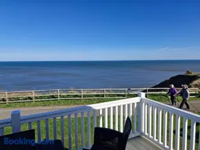 Ocean Front Lodge - Image 4