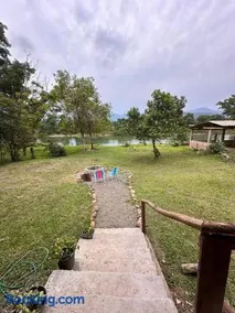 Casa na beira do rio com Lareira - Image 1