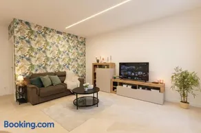 Airport Dream Living Room - Image 1