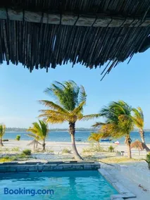 Shongili Island Lodge - Image 1