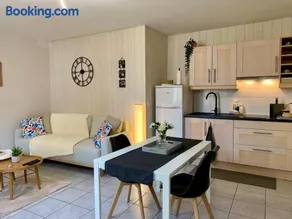 Petite Maison Cosy - Image 2