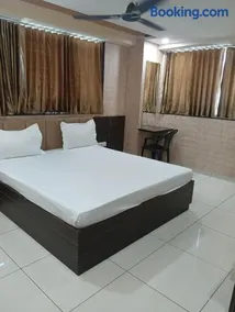 Hotel The Heaven - Image 4