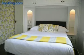 Fisherman's Cottage - Image 4