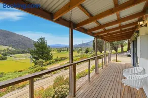 Little Sweetie - 2 Bedroom House - Image 4