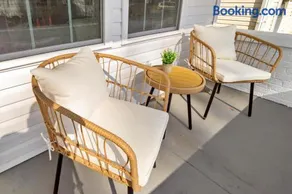 Uptown Haven Walkable Home with Bikes and Firepit near Downtown - Image 5
